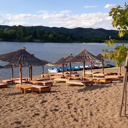 Apartmani K&V Veliko Gradište Buitenkant foto