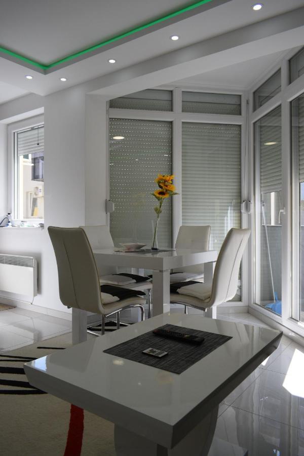 Apartmani K&V Veliko Gradište Buitenkant foto