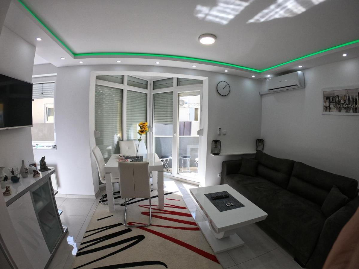 Apartmani K&V Veliko Gradište Buitenkant foto
