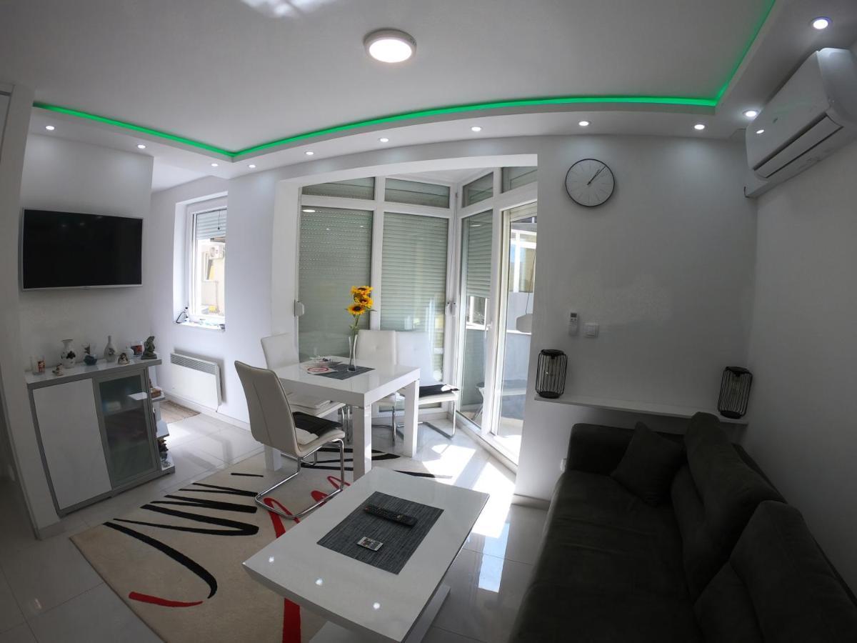 Apartmani K&V Veliko Gradište Buitenkant foto