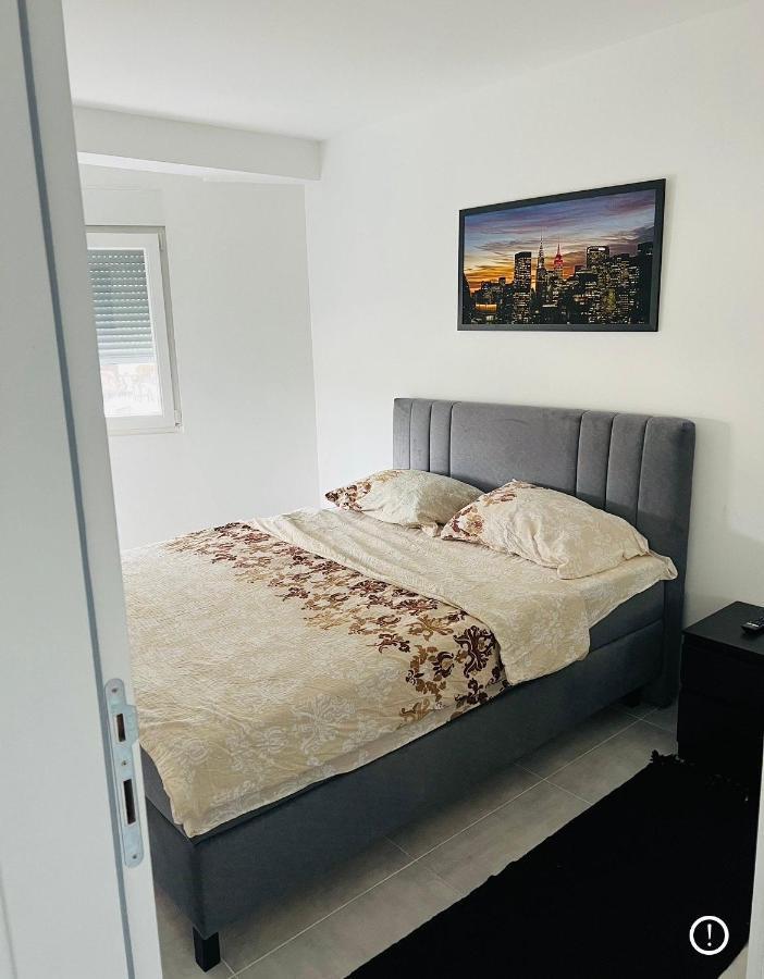 Apartmani K&V Veliko Gradište Buitenkant foto