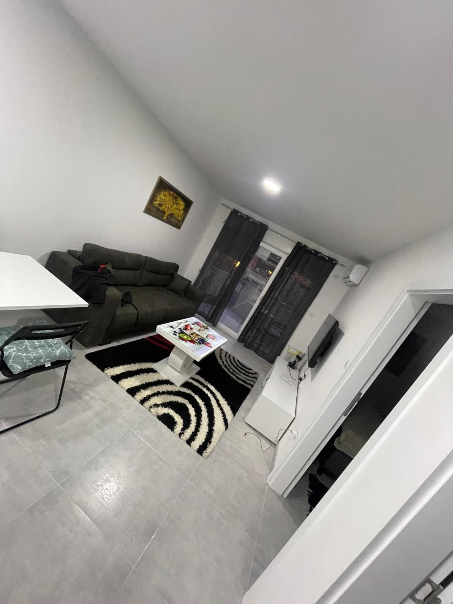 Apartmani K&V Veliko Gradište Buitenkant foto
